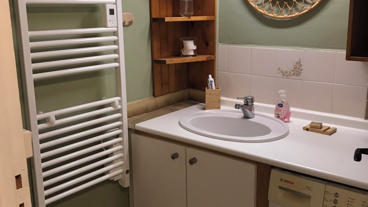 Photo of Bathroom in Saint-Cyran-du-Jambot