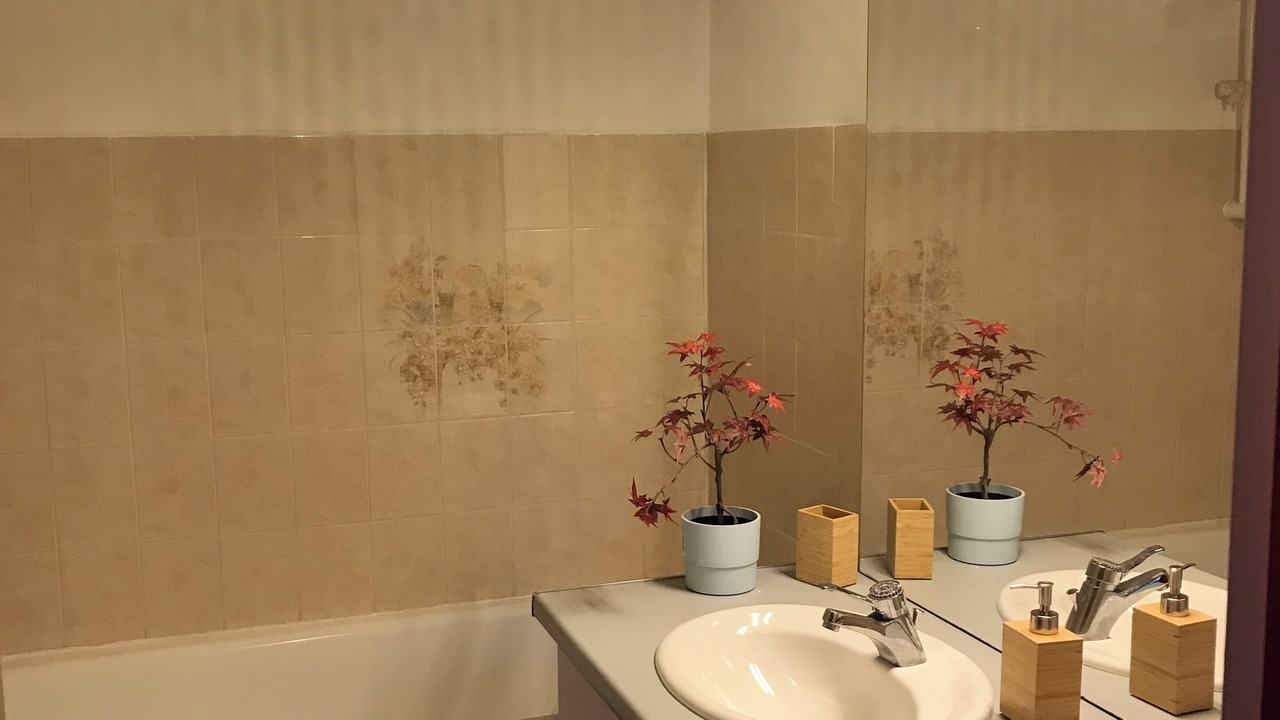 Photo of Bathroom in Saint-Cyran-du-Jambot