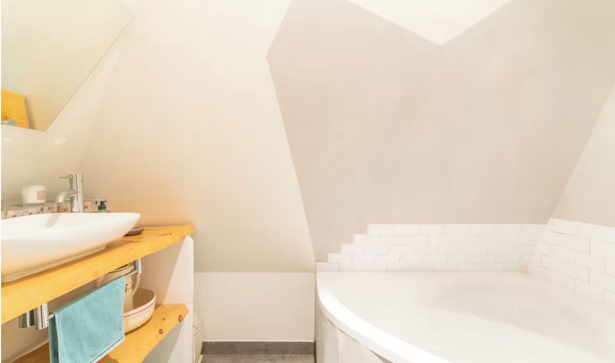 Photo of Bathroom in Saint-Vincent-des-Landes