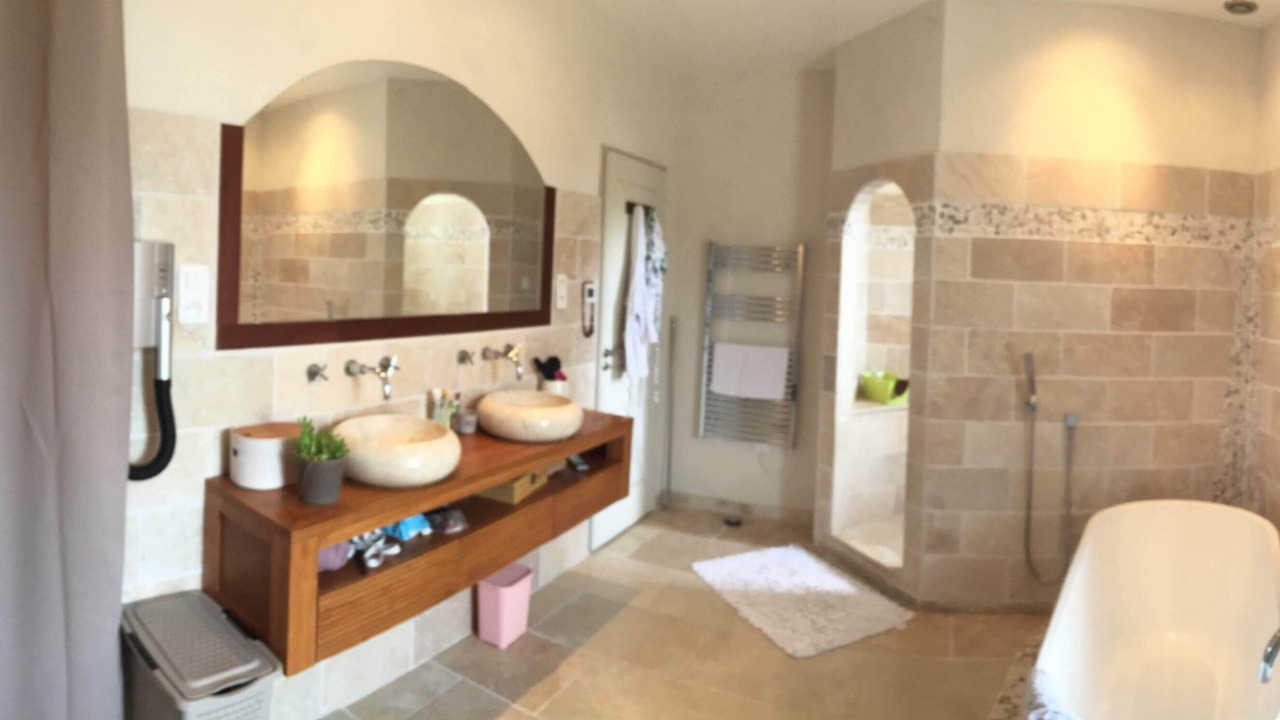 Photo of Bathroom in Volx