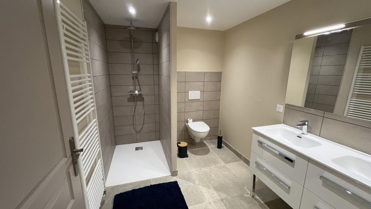 Photo of Bathroom in Le Crozet