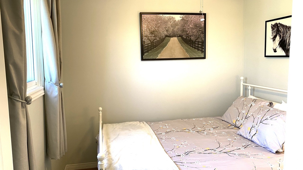 Photo of Bedroom in Plympton-Wyoming