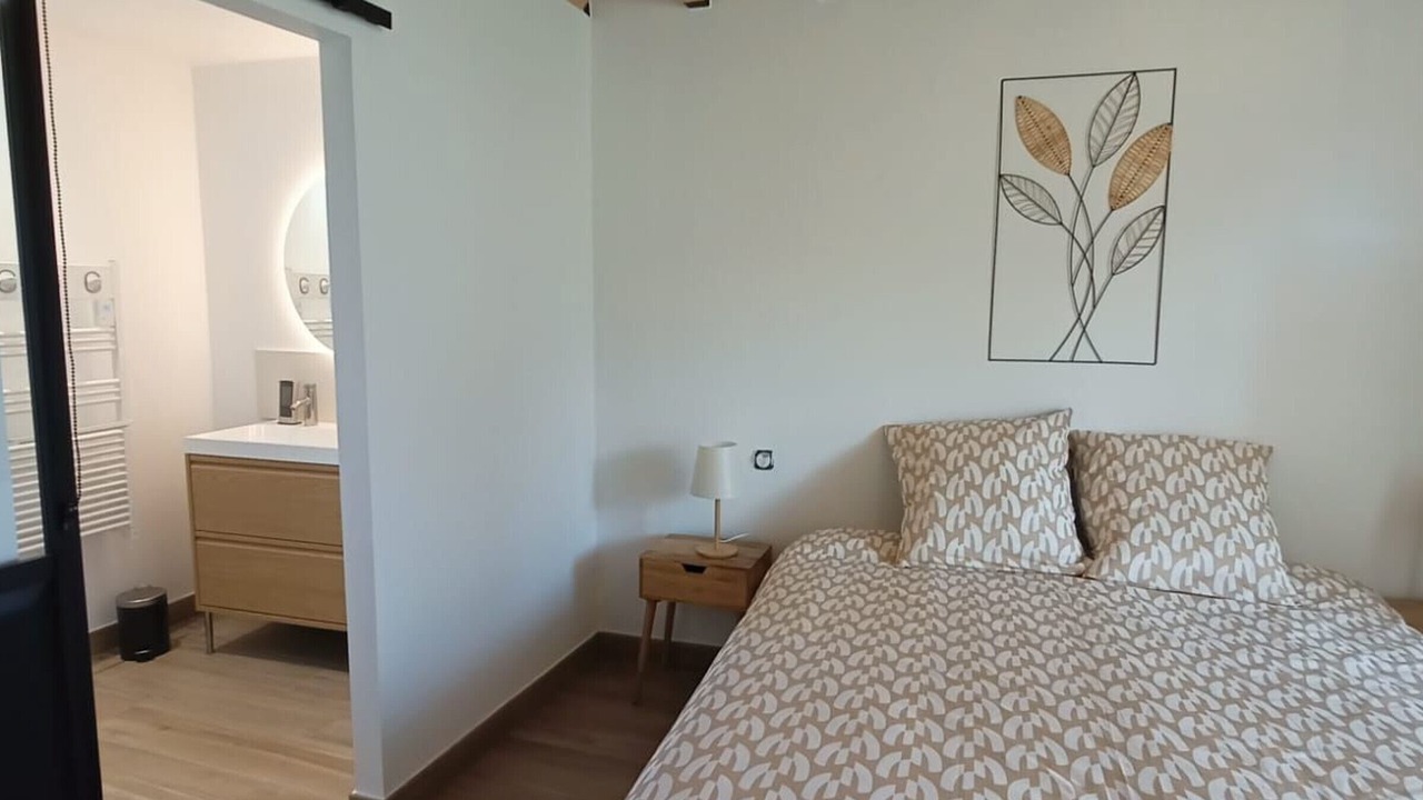 Photo of Bedroom in Amne