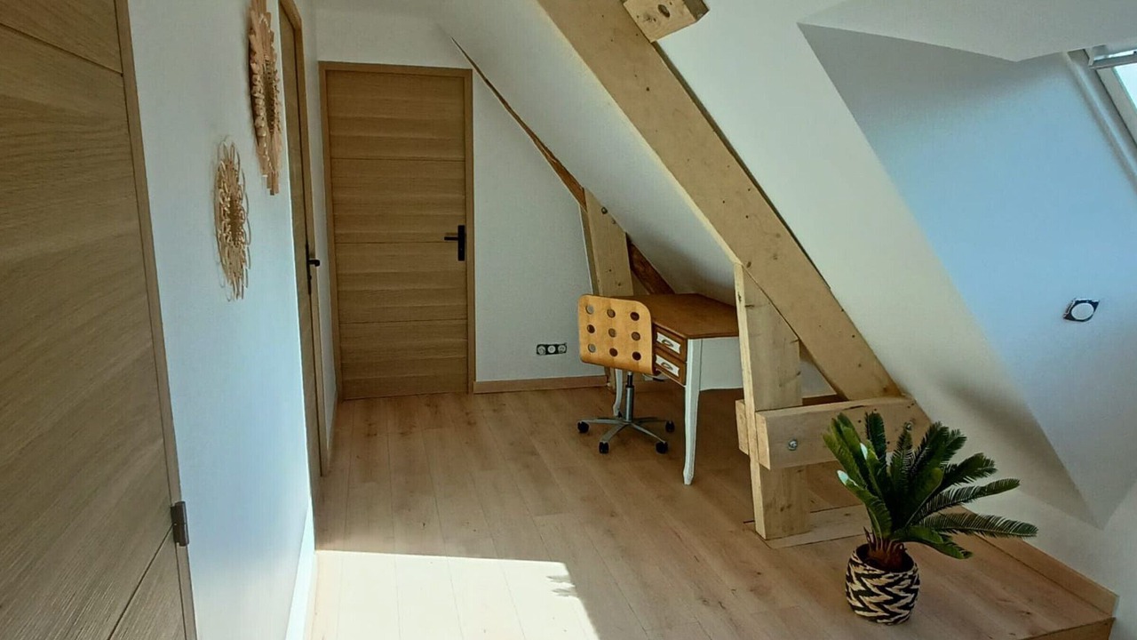 Photo of Others in Amne