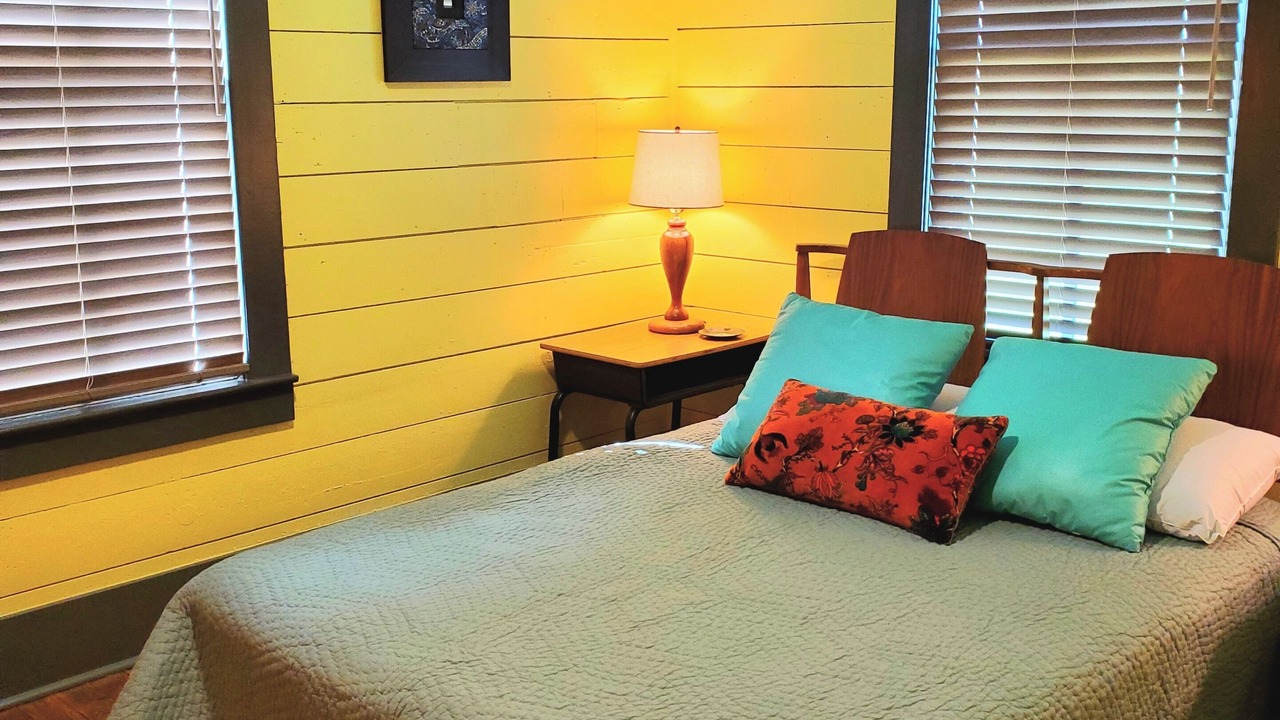Photo of Bedroom in Shiner