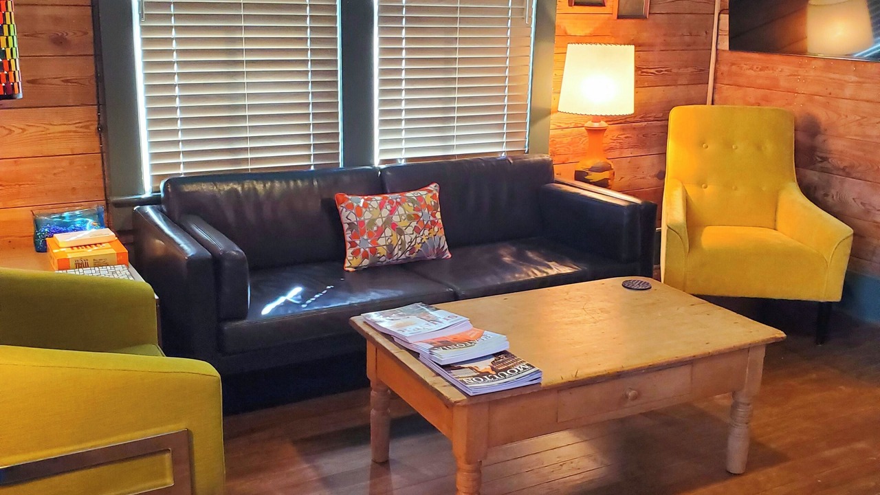 Photo of Livingroom in Shiner