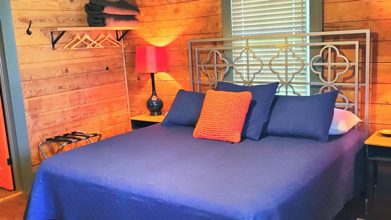 Photo of Bedroom in Shiner