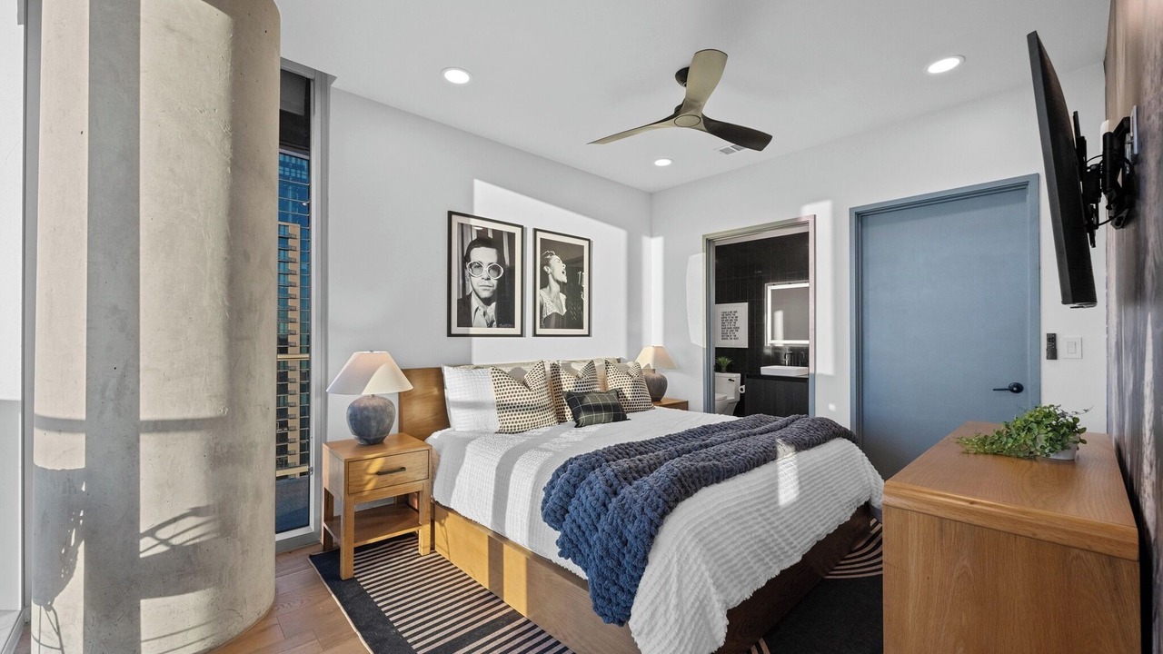 Photo of Bedroom in Rainey Street Historic District