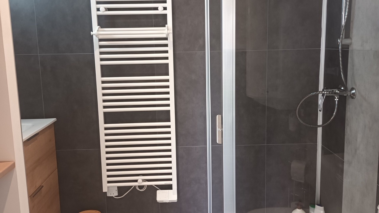 Photo of Bathroom in Ploumagoar