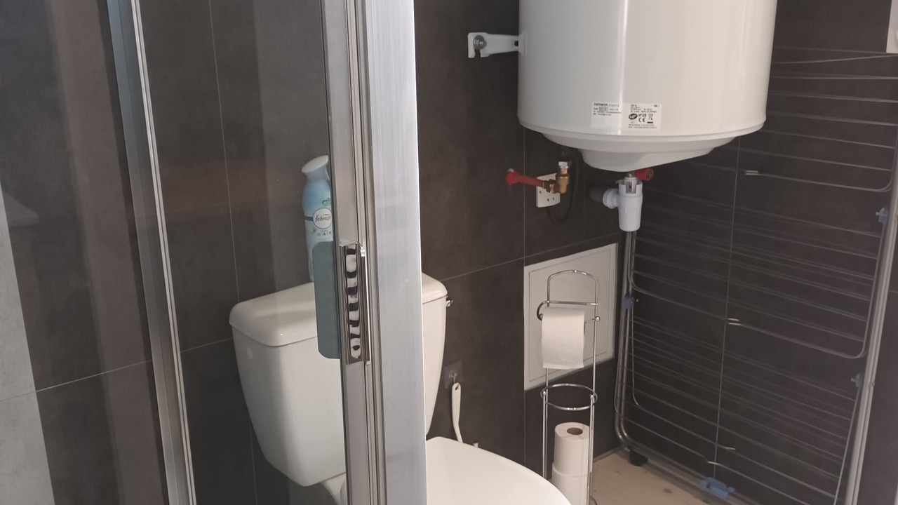 Photo of Bathroom in Ploumagoar