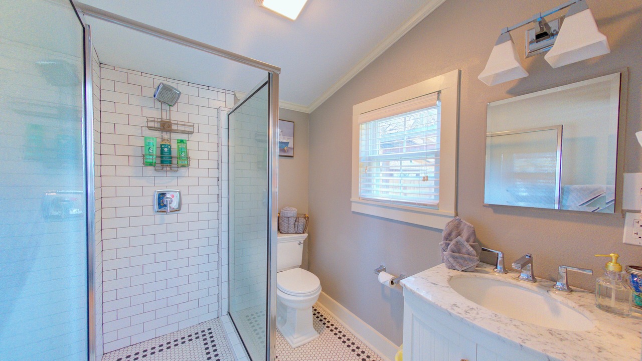 Photo of Bathroom in Lockhart