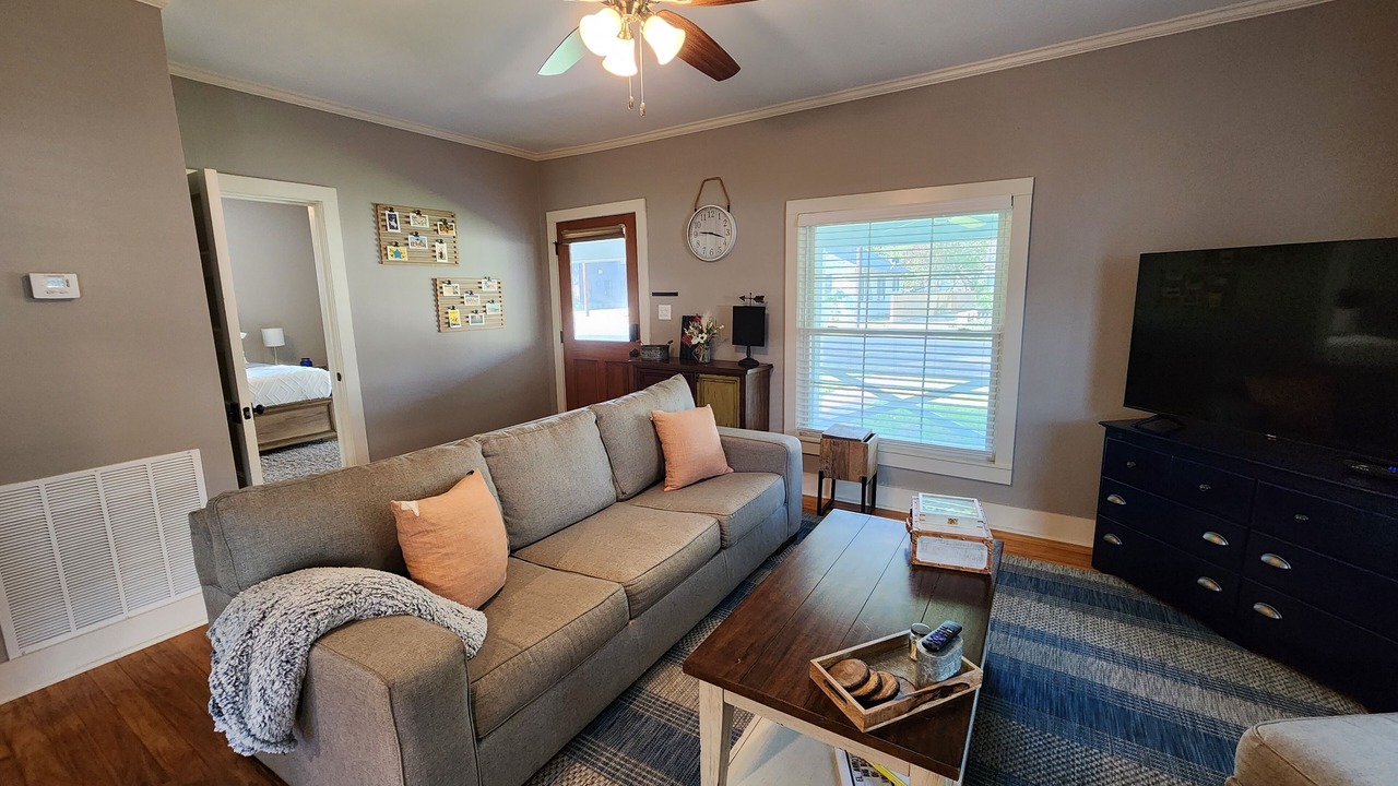Photo of Livingroom in Lockhart