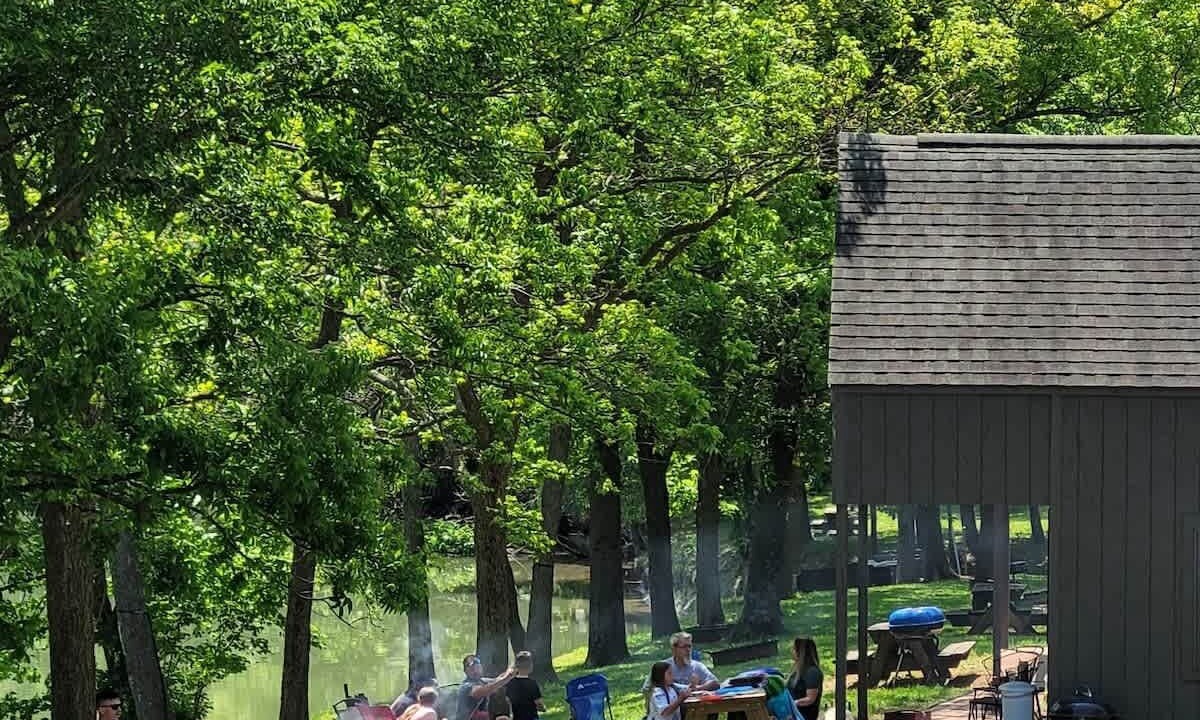 Photo of Others in Caplinger Mills