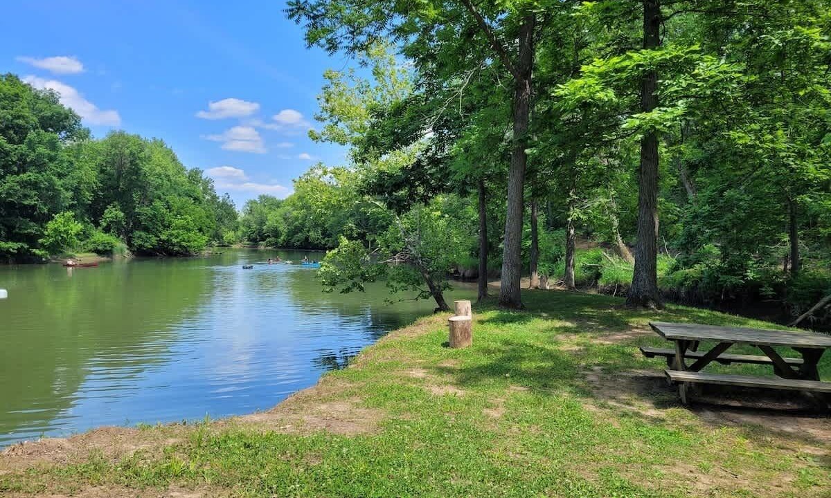 Photo of Others in Caplinger Mills