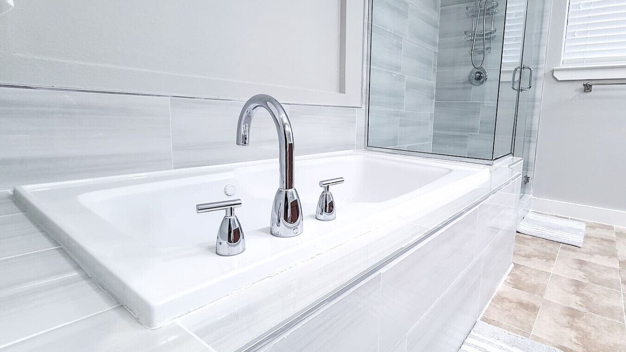 Photo of Bathroom in Washington Ave./ Memorial Park