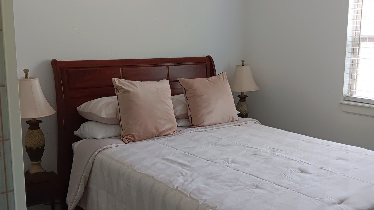 Photo of Bedroom in Shawnee