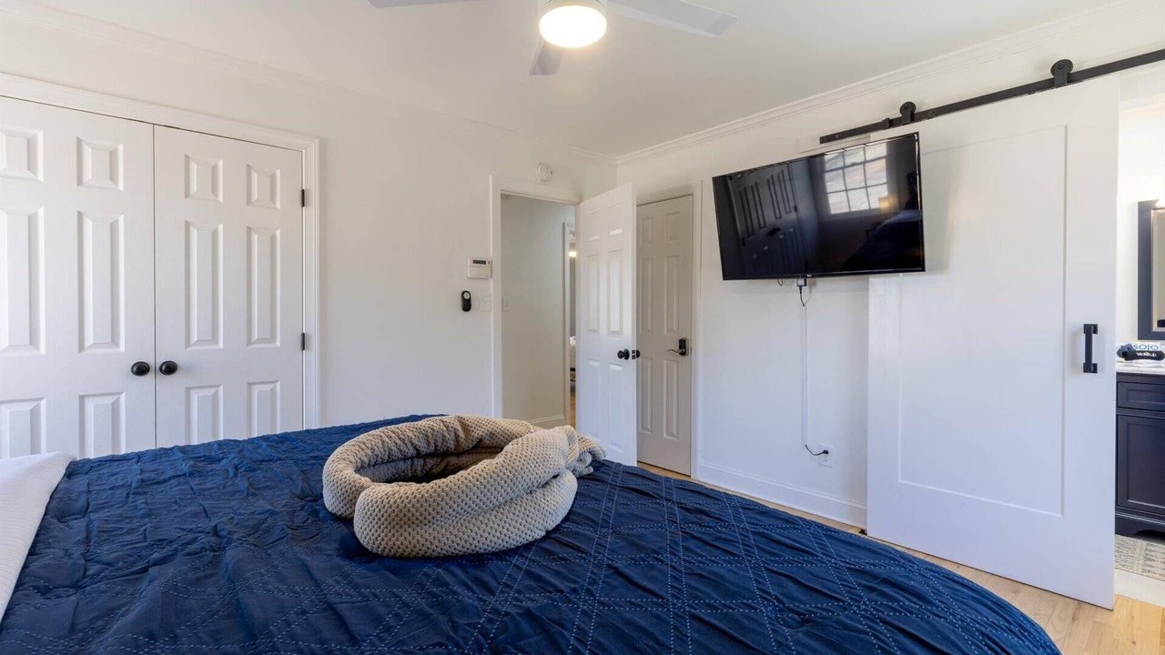 Photo of Bedroom in Acworth