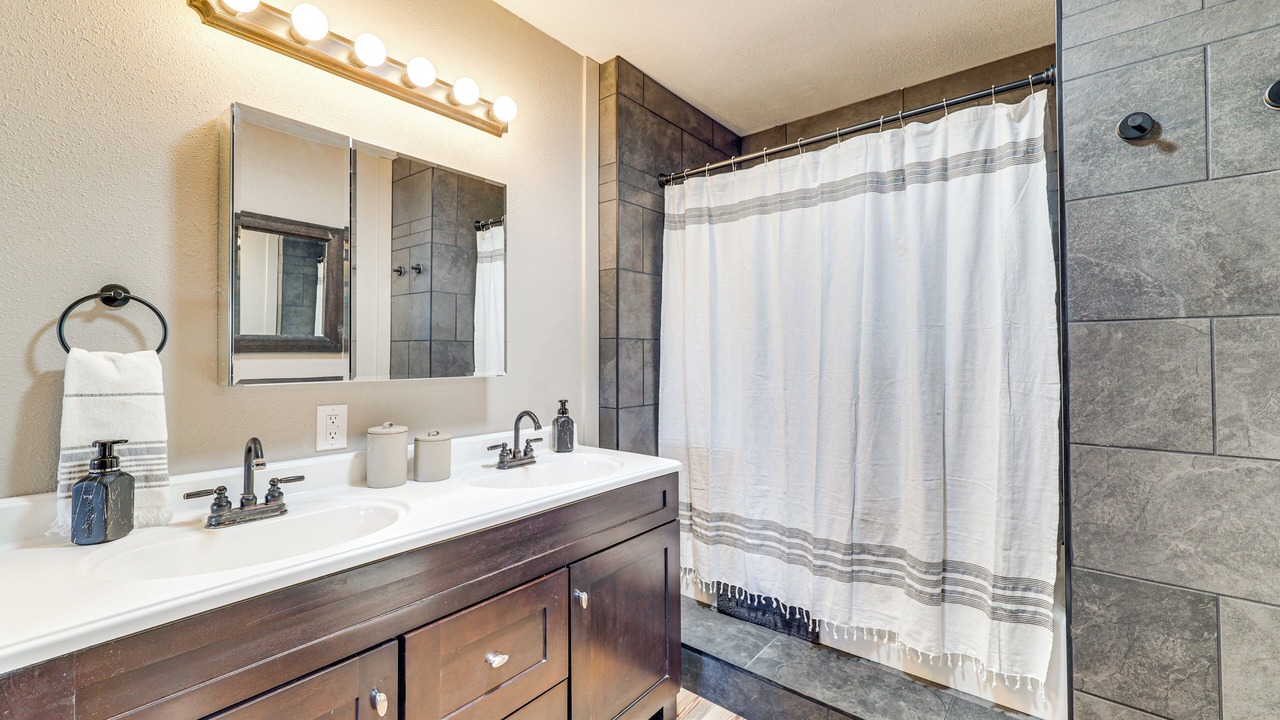 Photo of Bathroom in Springerville