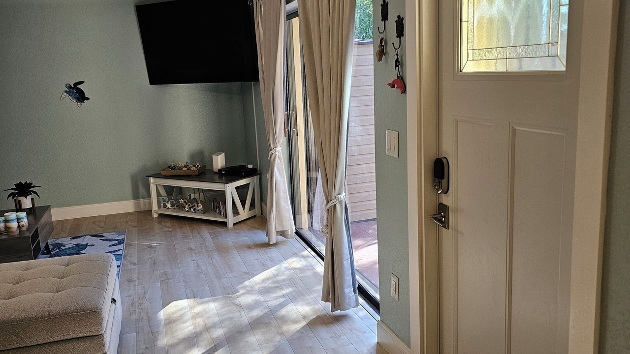 Photo of Bedroom in Jupiter Plantation