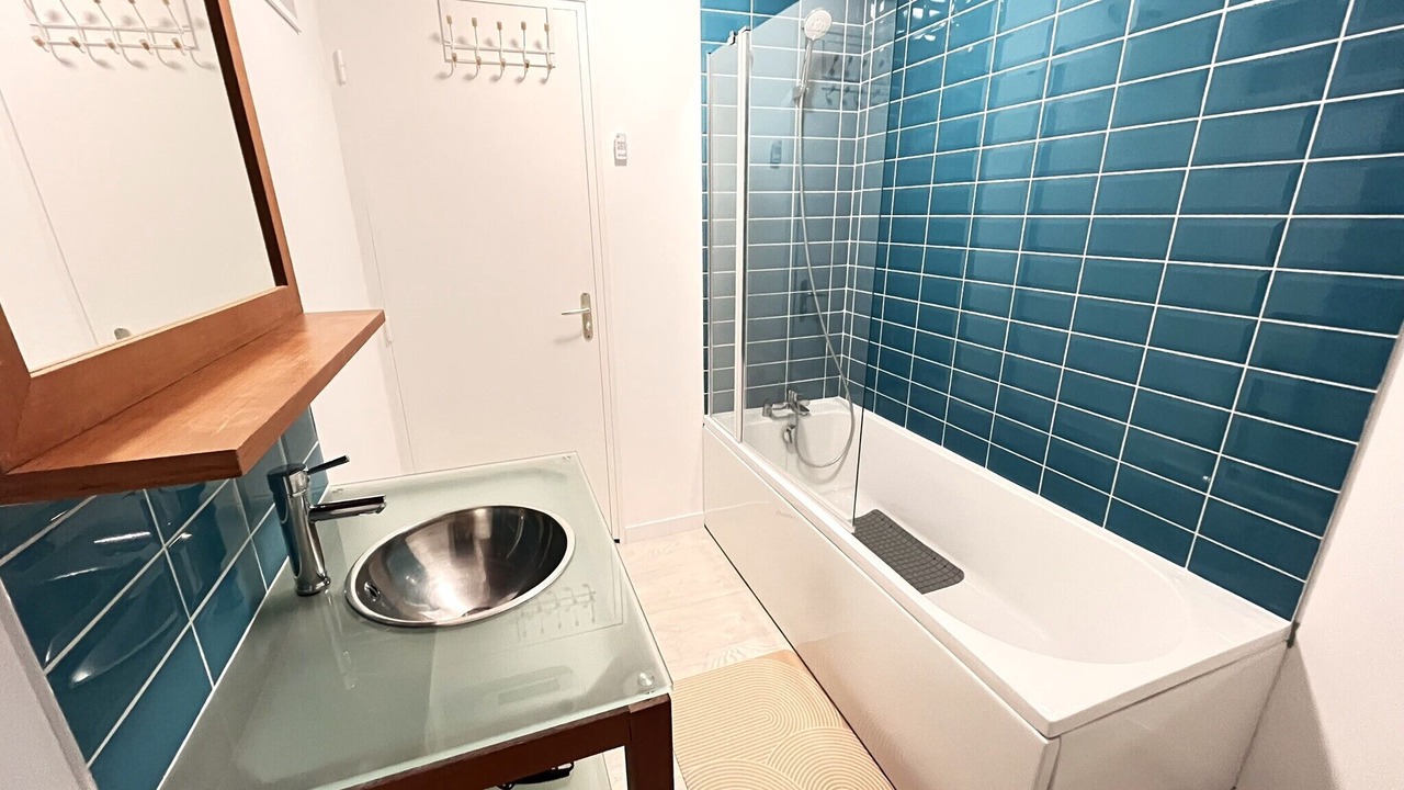 Photo of Bathroom in Calais Frethun
