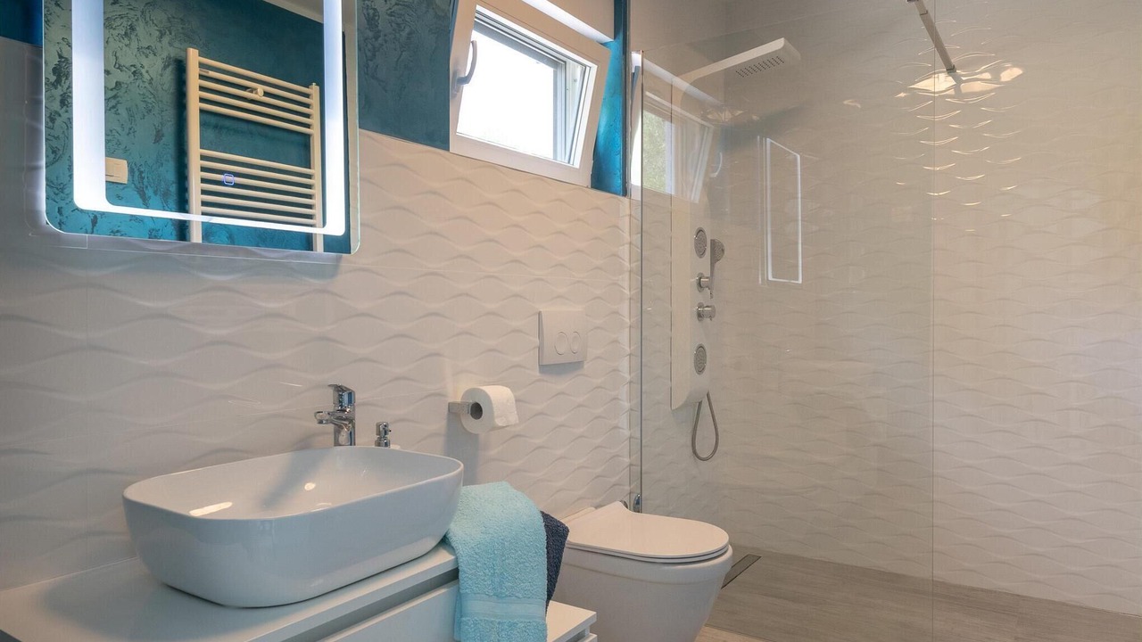 Photo of Bathroom in Pomer
