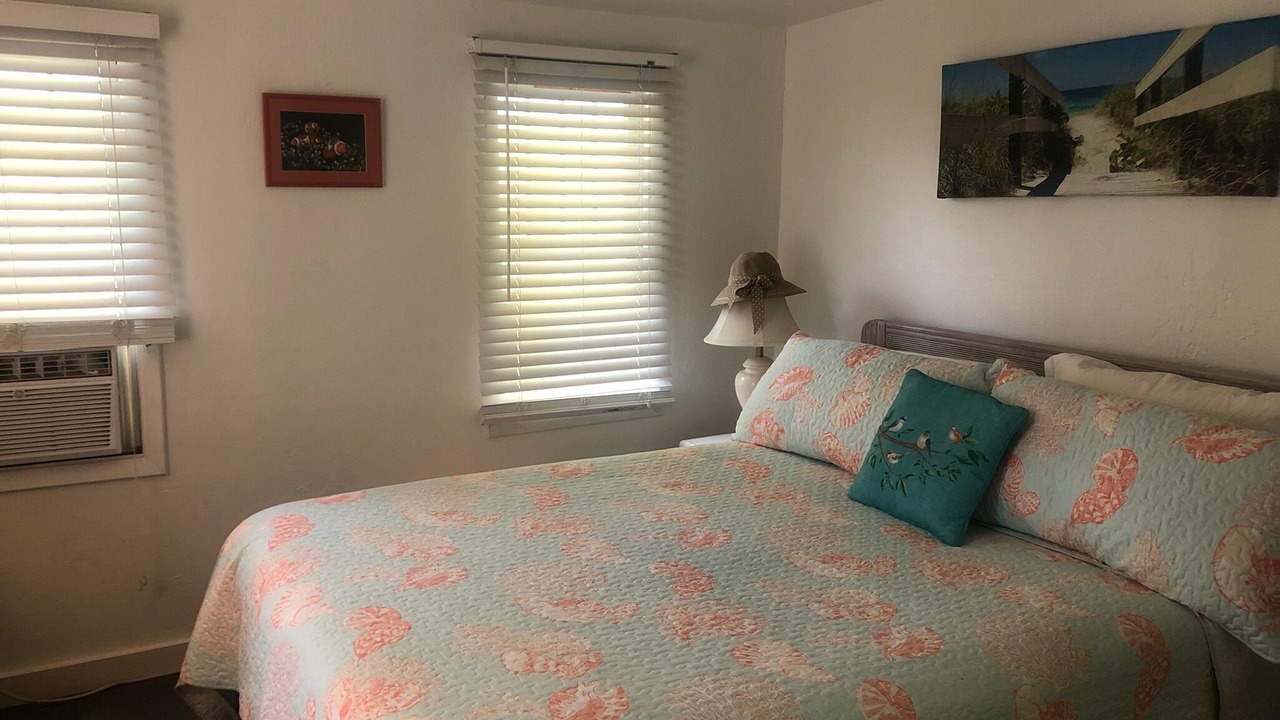 Photo of Bedroom in Bradenton Beach