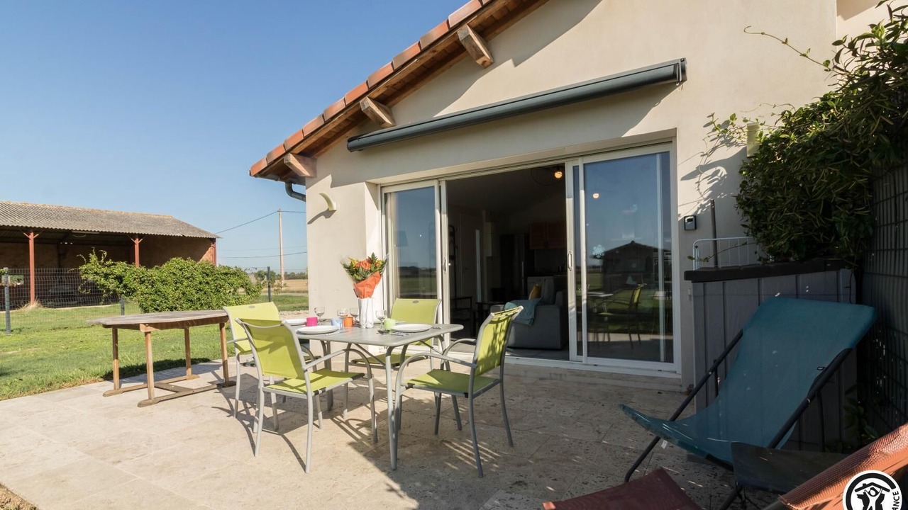 Photo of Outdoor in Merville