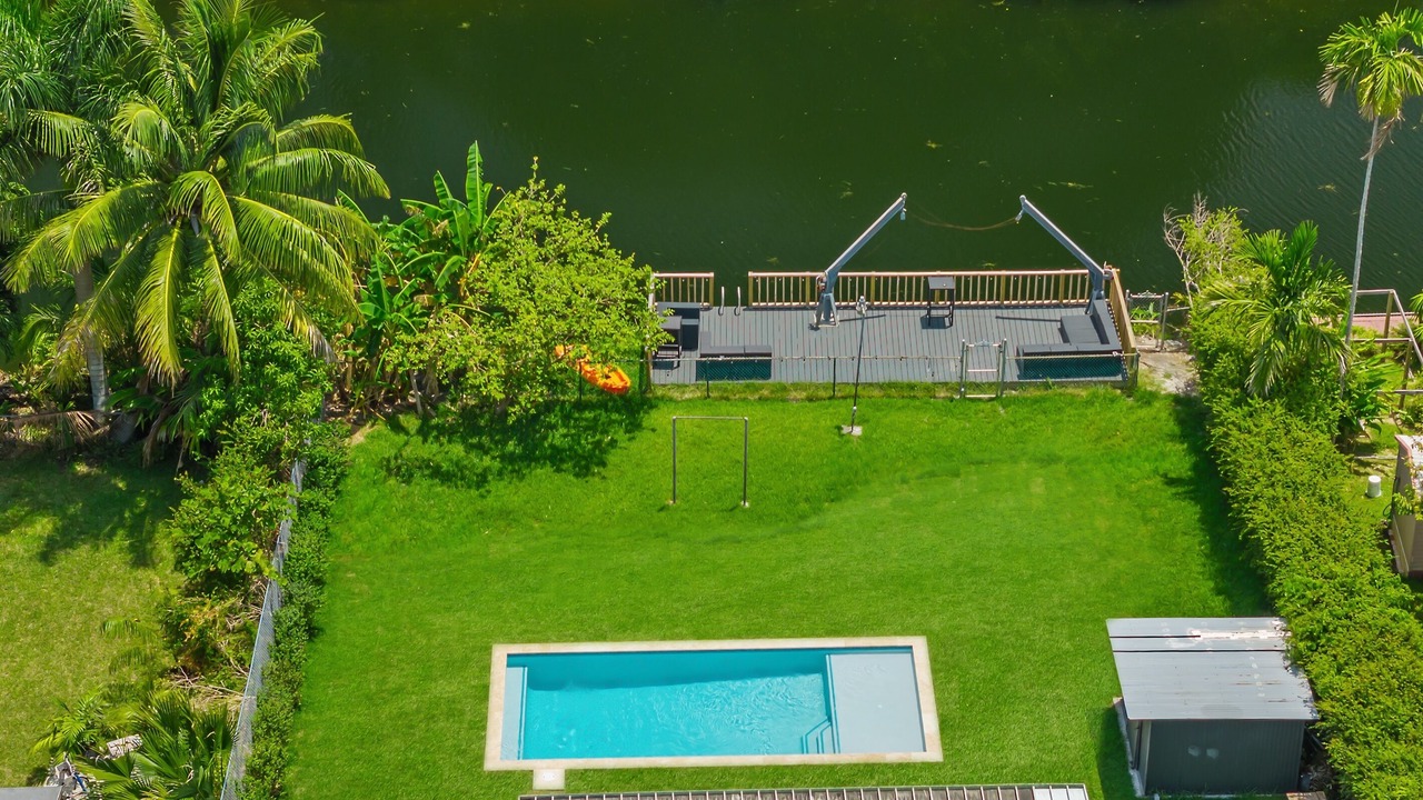Photo of Outdoor in Golden Glades