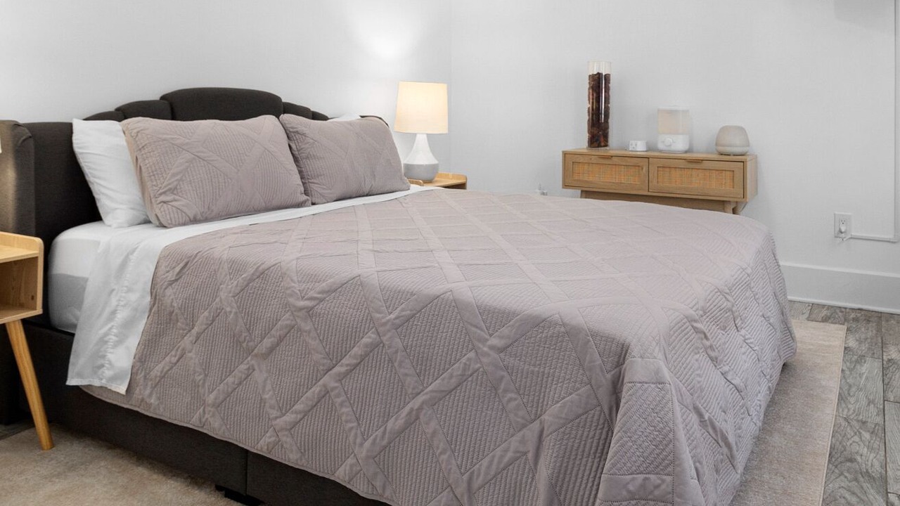 Photo of Bedroom in Greenfield Center