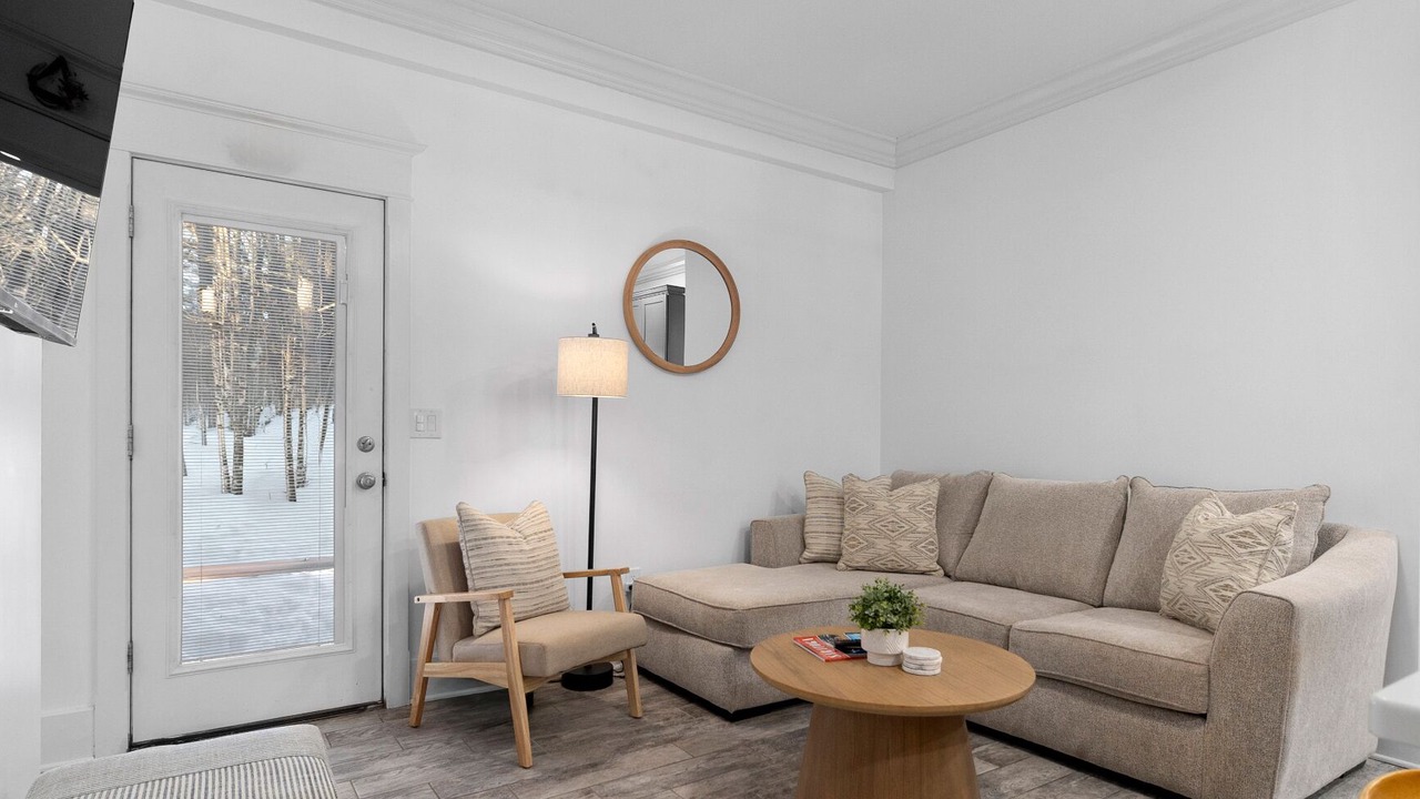 Photo of Livingroom in Greenfield Center