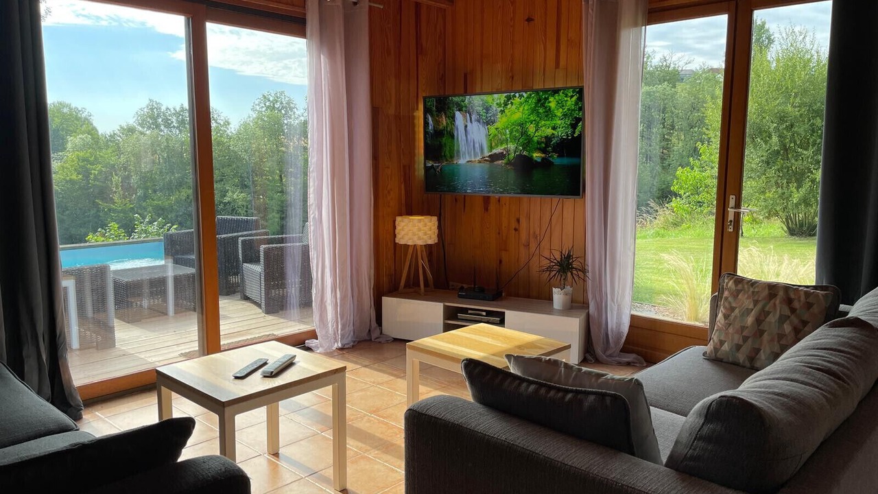 Photo of Livingroom in Yssandon