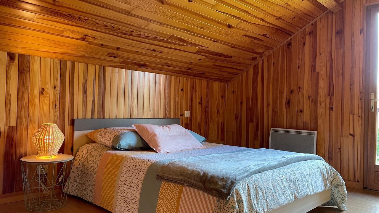 Photo of Bedroom in Yssandon