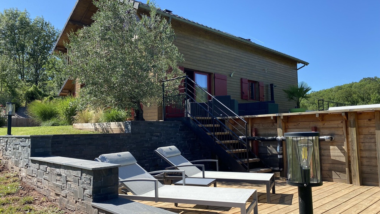 Photo of Patio Balcony in Yssandon