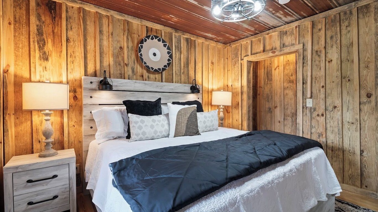 Photo of Bedroom in Abbeville