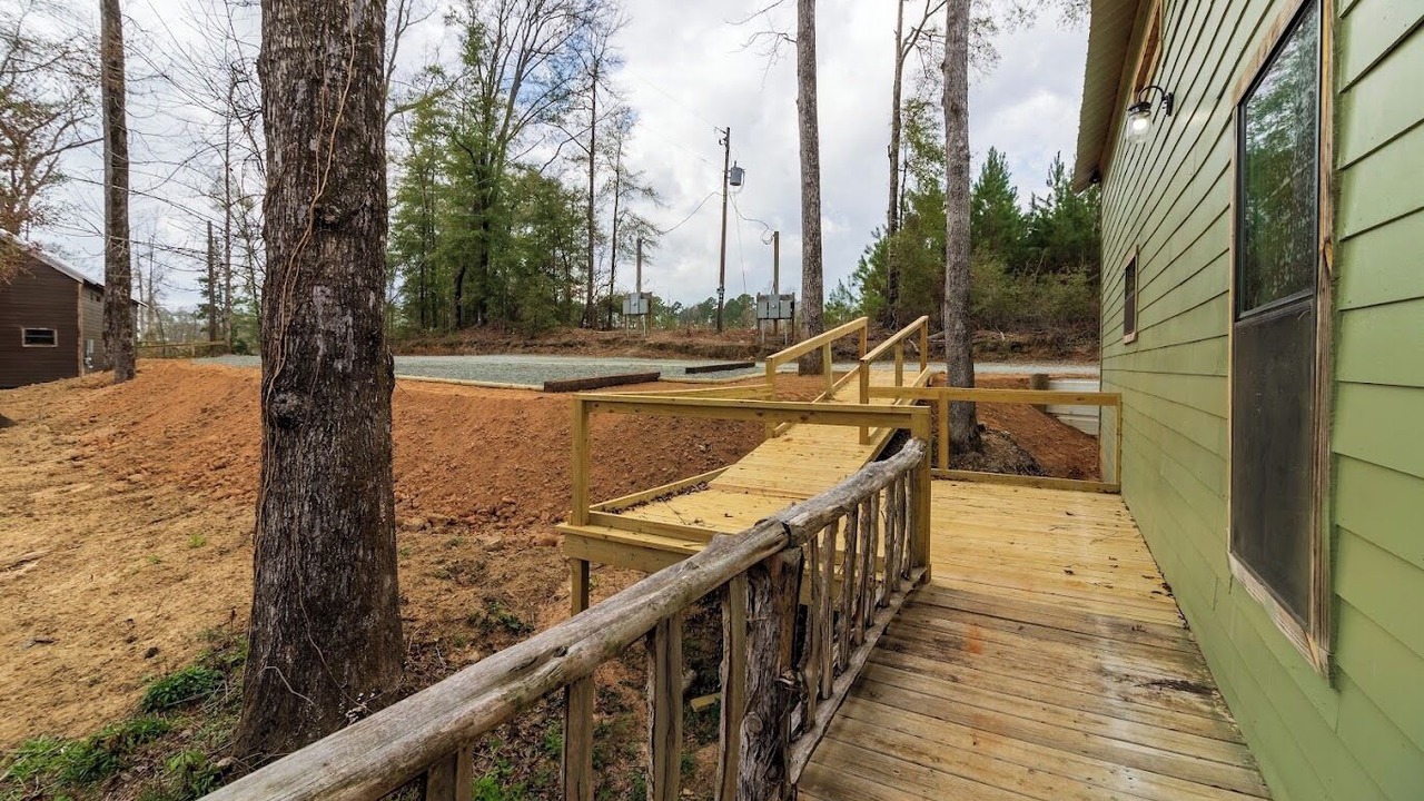 Photo of Outdoor in Abbeville