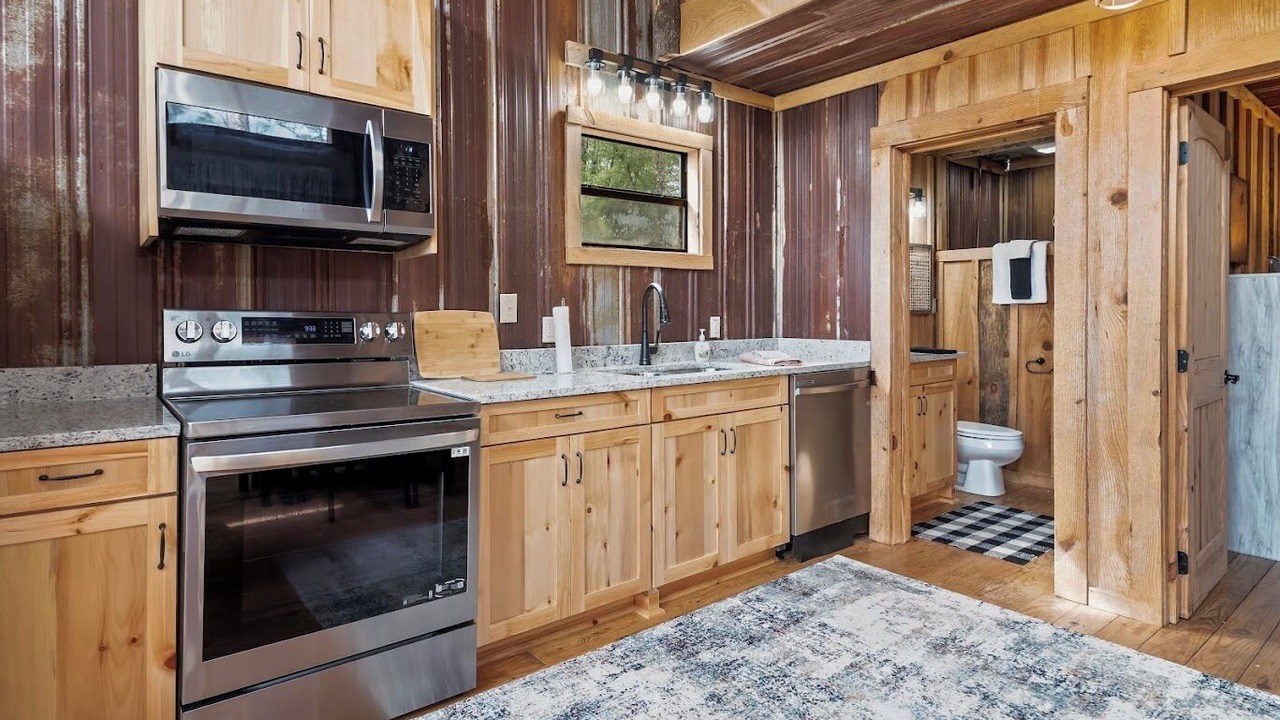 Photo of Kitchen in Abbeville