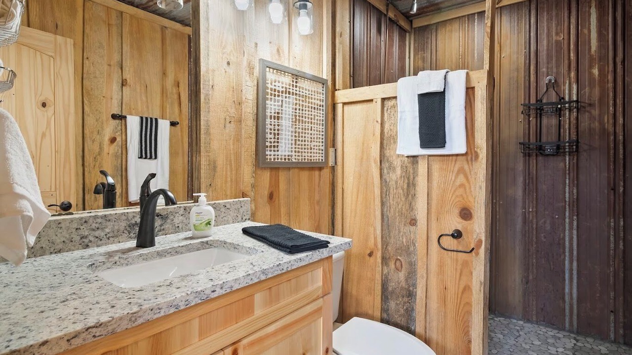 Photo of Bathroom in Abbeville