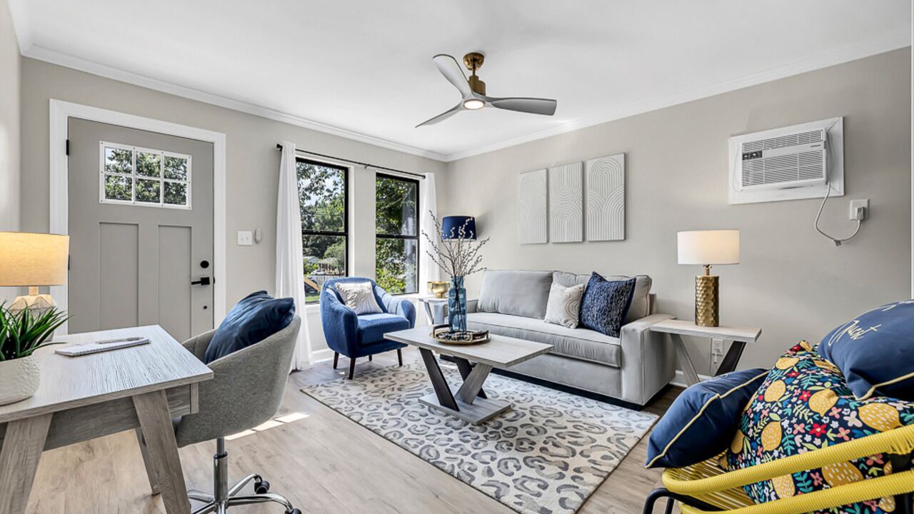 Photo of Livingroom in Gibsonville
