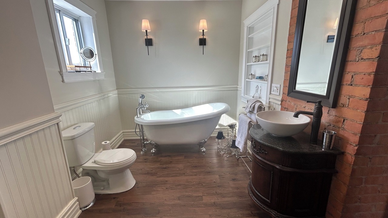Photo of Bathroom in Dundas