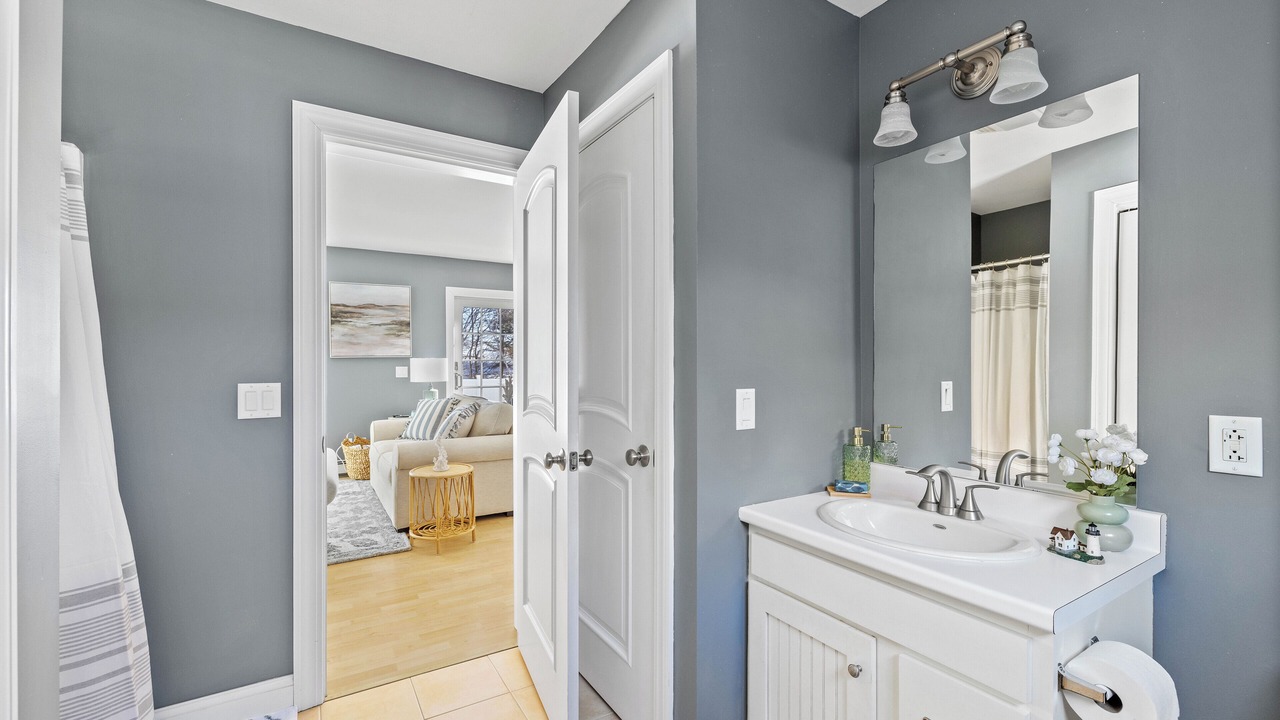 Photo of Bathroom in Cape Neddick