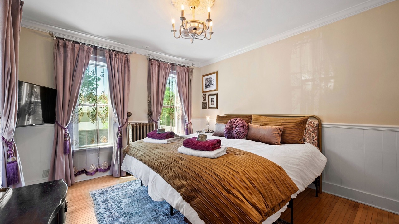 Photo of Bedroom in St. Charles