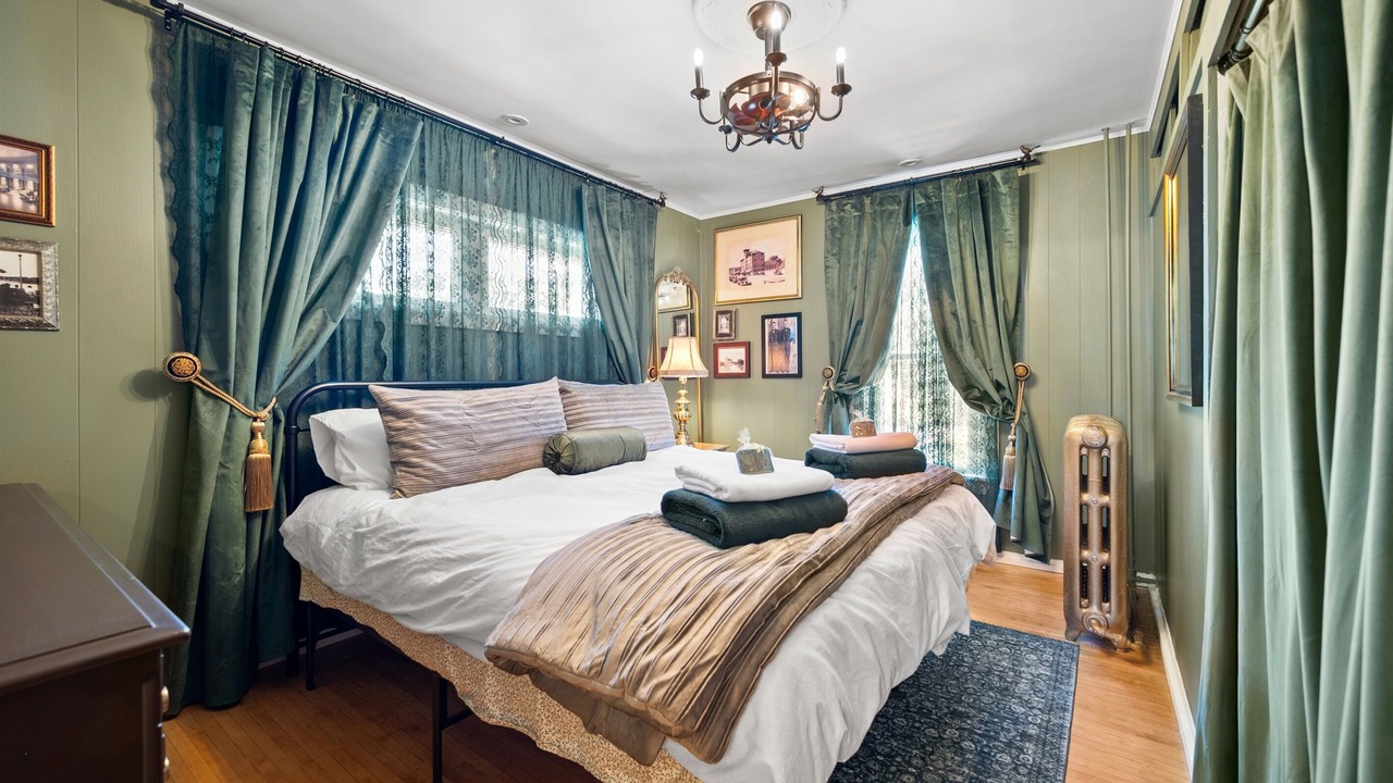 Photo of Bedroom in St. Charles