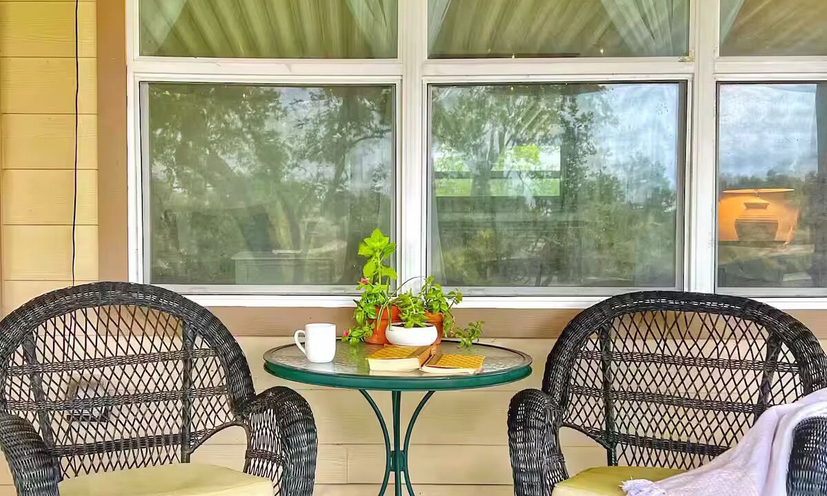 Photo of Patio Balcony in Buchanan Dam