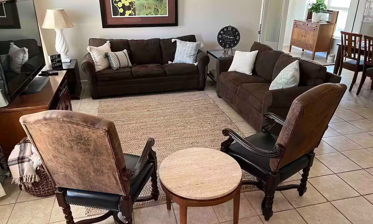 Photo of Livingroom in Buchanan Dam