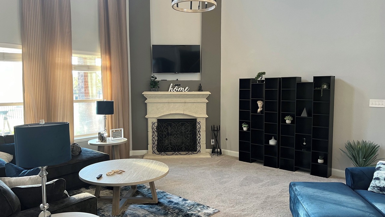 Photo of Livingroom in Iowa Colony