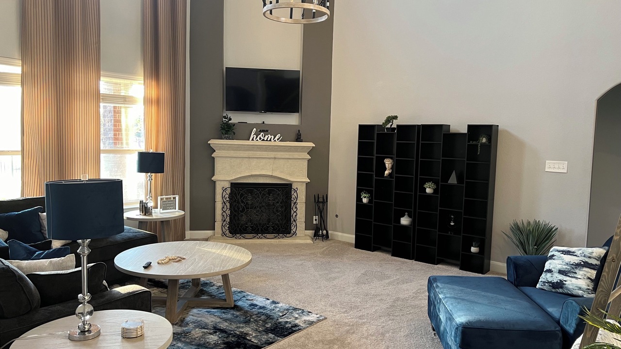 Photo of Livingroom in Iowa Colony