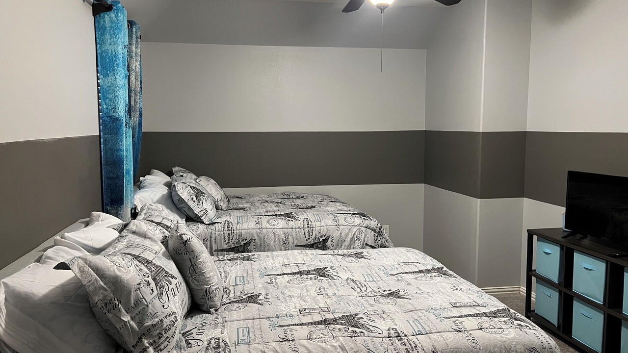 Photo of Bedroom in Iowa Colony