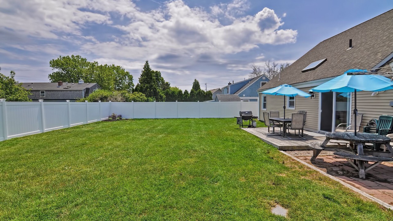 Photo of Outdoor in Eastward Look