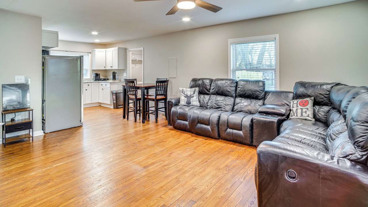 Photo of Livingroom in Hendersonville