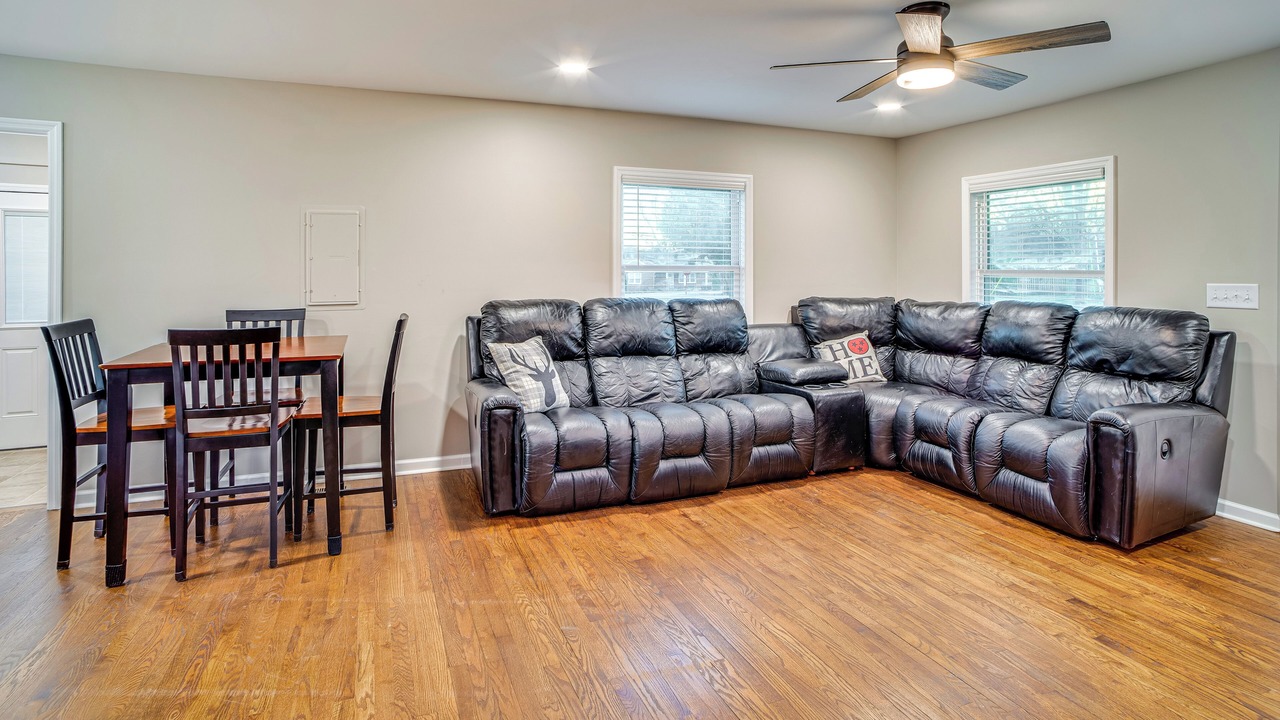 Photo of Livingroom in Hendersonville